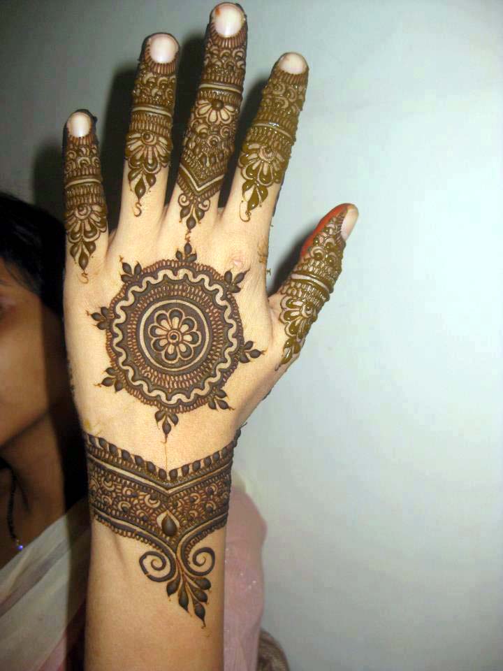 Latest Eid Arabic Mehndi Designs 2019 for Women Latest Eid Arabic Mehndi Designs 2019 for Women