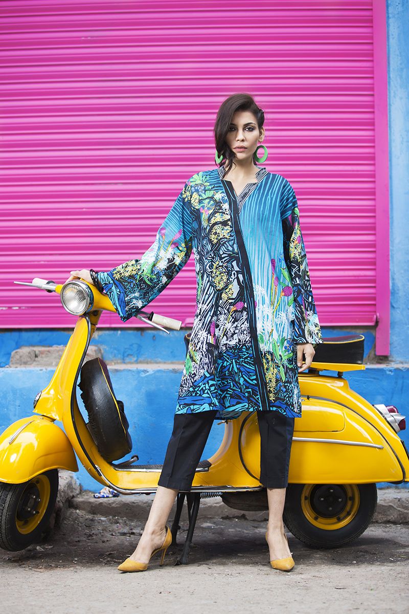 Aggregate 86+ stylish pakistani kurti best - thtantai2