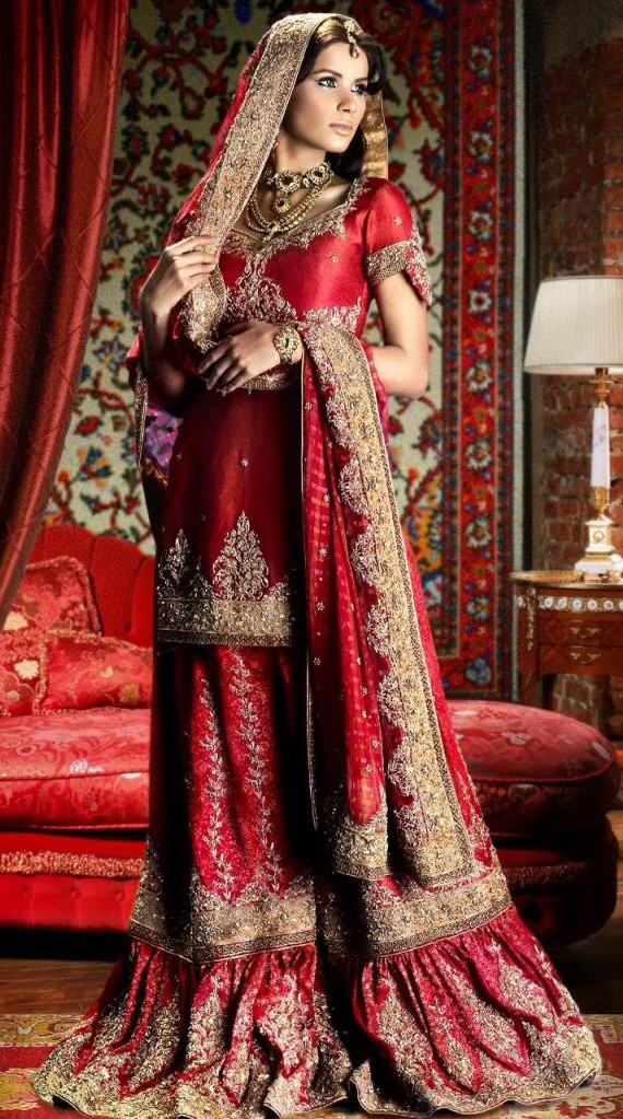 Royal Dress for Bride In red