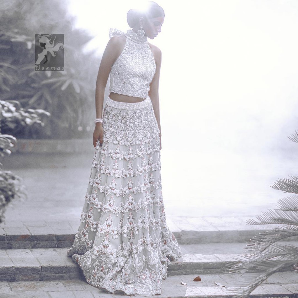 White Sleeveless Dress