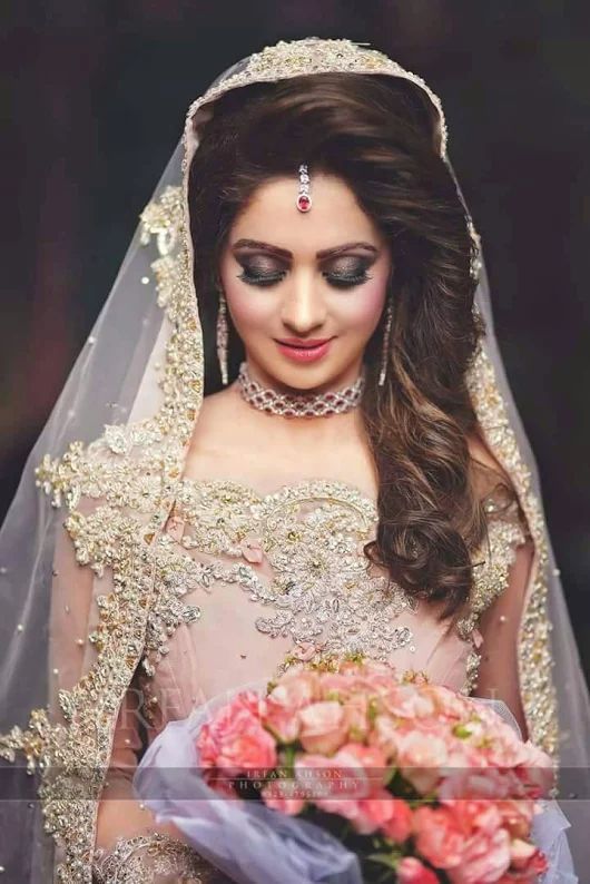 New Pakistani Bridal Hairstyles For Wedding 2023 - Dulhan Hairstyles