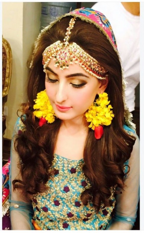 Best Pakistani Bridal Hairstyles 2020 for Wedding 