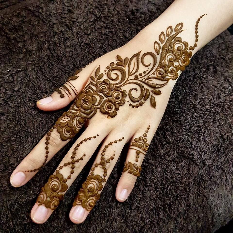 Beautiful Mehndi Pattern