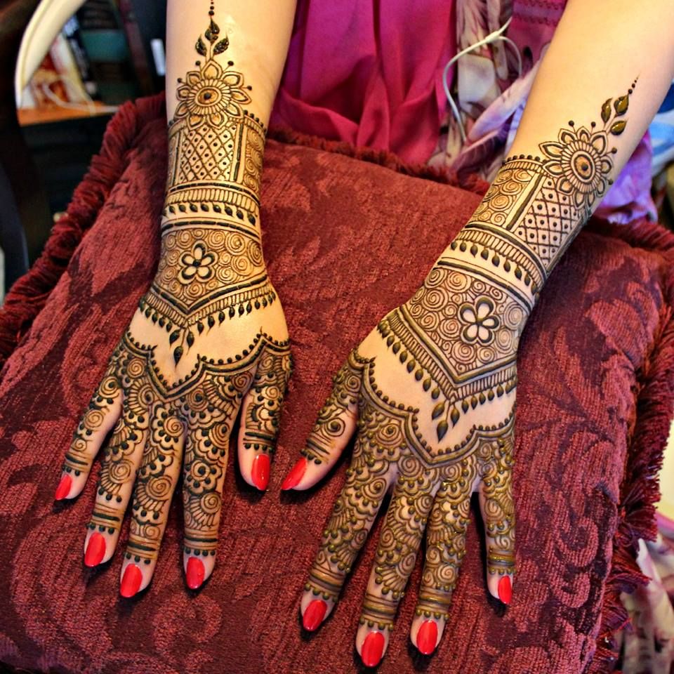 Styled Mehendi Design