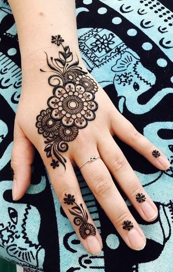 Flowers mehndi