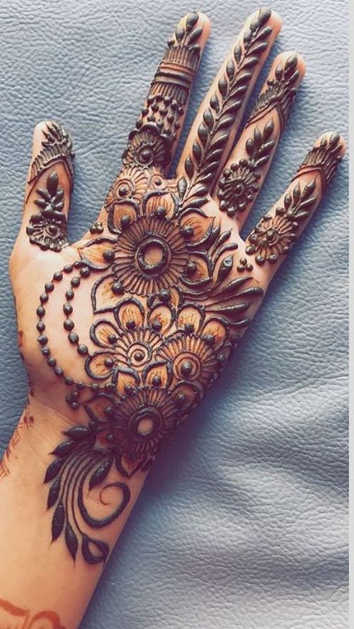 leaf and tree mehndi design